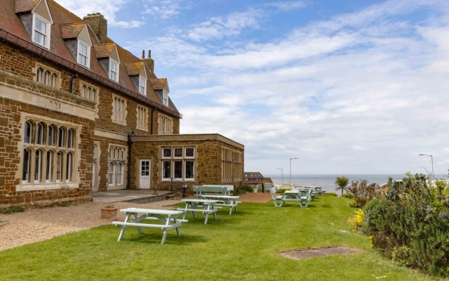 The Golden Lion hotel