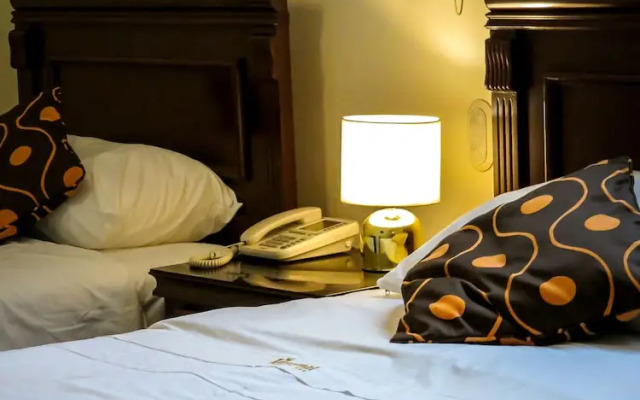 Hotel Virreynal by Maysa