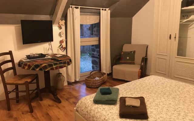 Chambre au calme à la campagne