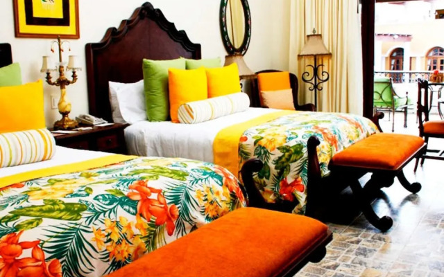 Huge Family Suite Cabo San Lucas
