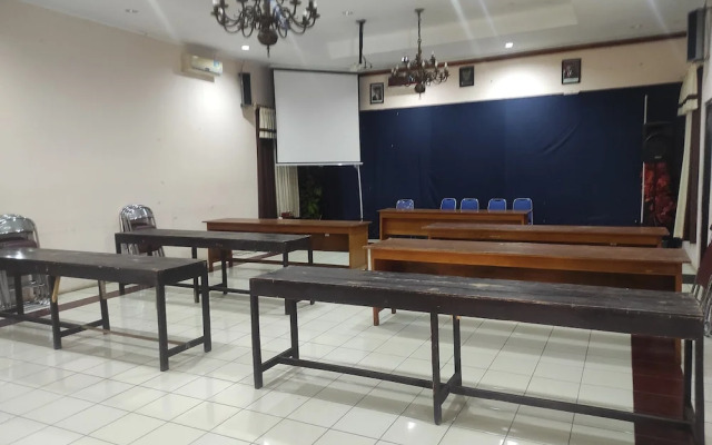 Capital O 93024 Hotel Ganesha