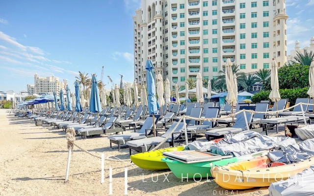 LUX Holiday Home - Al Nabat 1