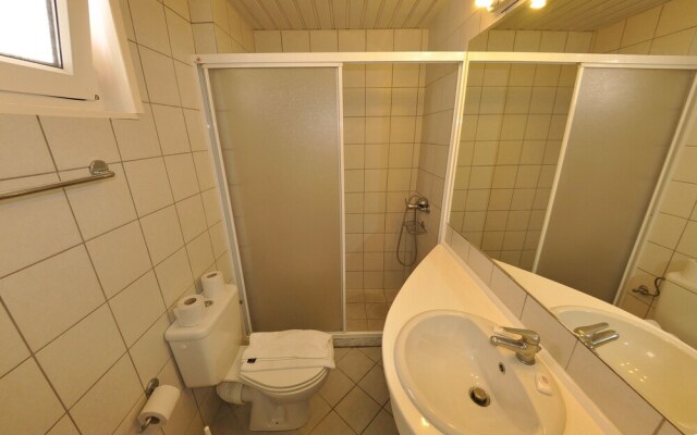 The Pink Palace Hotel & Hostel