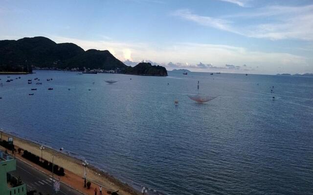 Hoang Yen Canary Hotel