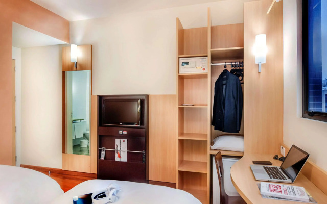 Ibis Curitiba Shopping