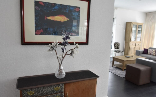 Holiday Home in Zeewolde With Jetty Next to Golf Course