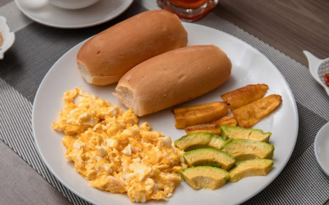 Leveint Executive Hotel