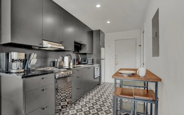 Stunning Soco Studio-skyline Views-steps to Dtown!