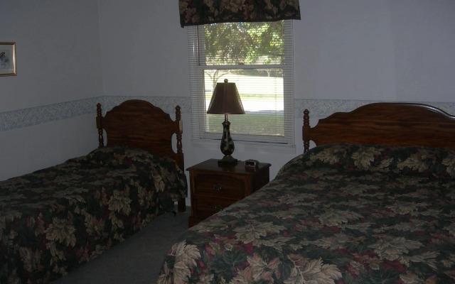 Baneberry Golf and Resort