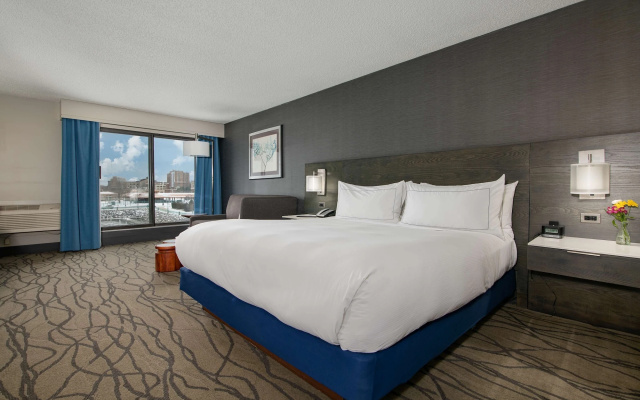 Doubletree by Hilton Hotel Racine Harbourwalk