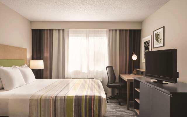 Country Inn & Suites by Radisson, Northfield, MN