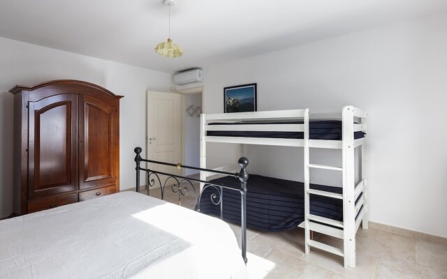 Sunny House Bilo with Pool