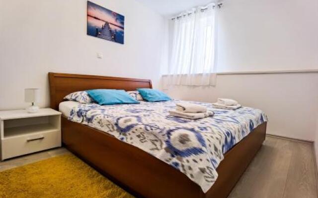 Stone House Varos Apartments