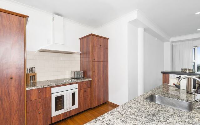 Waterfront 1BR Princes Wharf Apartment