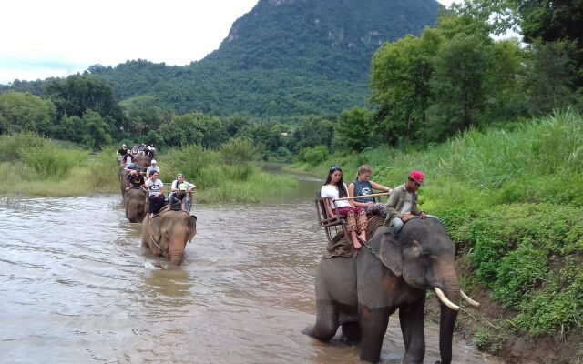 Mahout Hotel