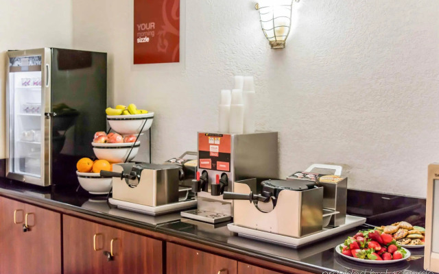 Comfort Inn St Petersburg North