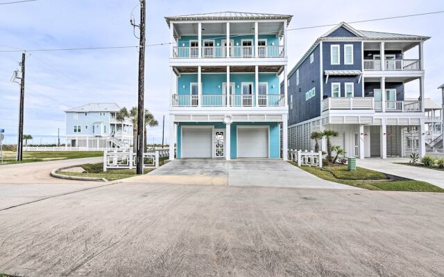 Modern Galveston Home w/ Balconies, Walk to Beach!