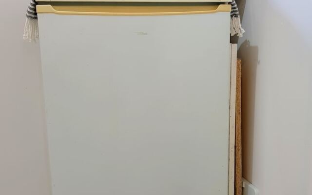 Jaffa Studio Near the Cool Flee Market