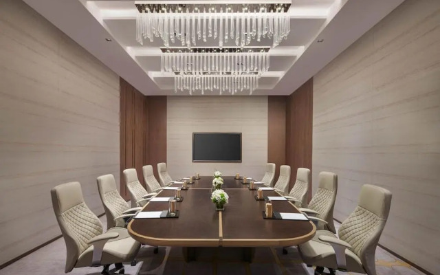 Intercontinental Zhengzhou by IHG