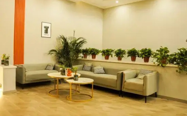 Futeng Wangluo Business Hotel