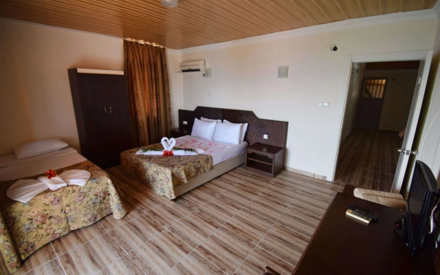 Club Enjoy Beach Hotel