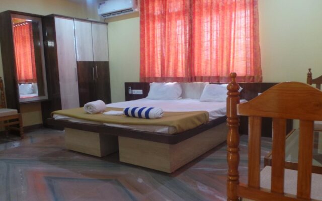 Meera Motels & Residency