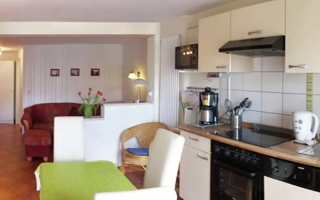 Spacious Apartment in Stralsund with Garden