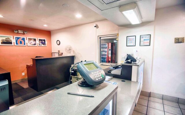 Motel 6 Mammoth Lakes, CA