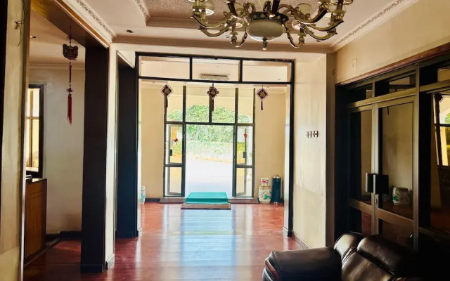 Fang Fang Suites