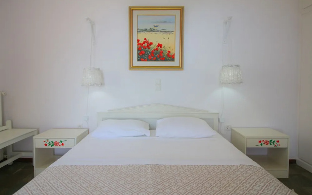 Home with View of Agios Ioannis in Tinos
