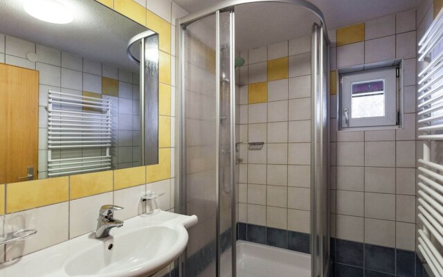 Cozy Apartment near Ski Area in See