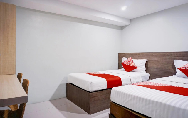 Collection O Gapura Hotel Near Parapat Penatapan Danau Toba