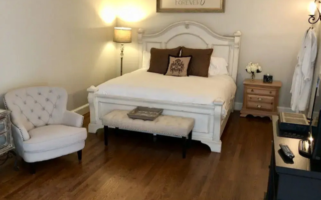 The Groome Inn