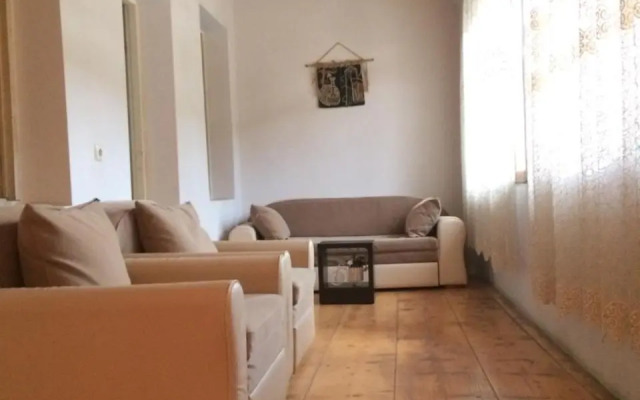 Guest house lela