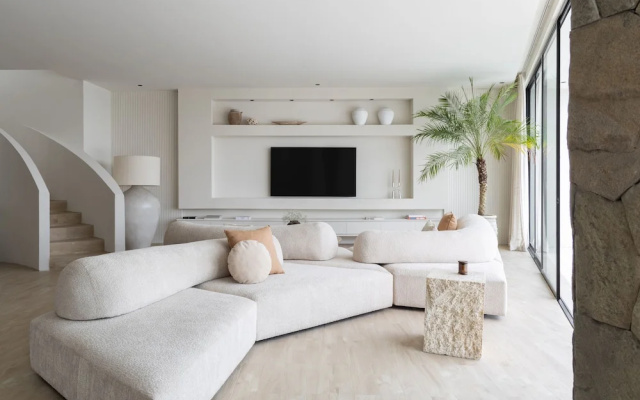 Luxury 4BR Ocean View Villa Near Bingin Beach