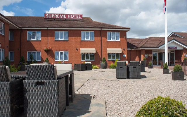 Supreme Inn Boston