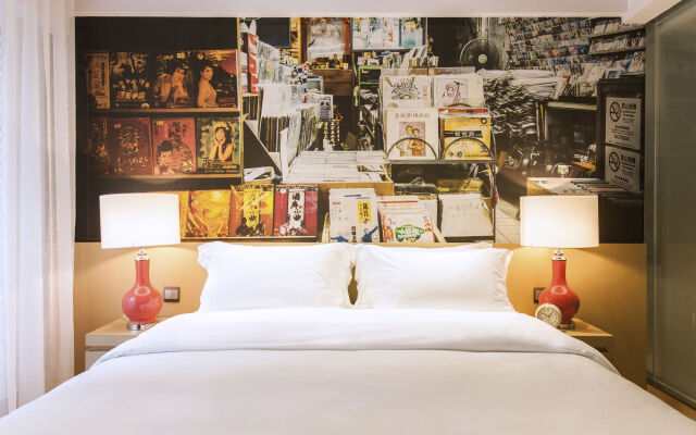 Caravel Hotel