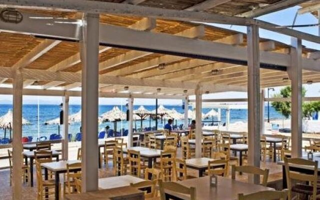 Laza Beach Inn