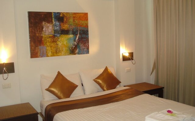 3rd Street Cafe & Guesthouse