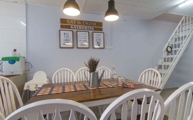 Modern Vintage by Mutze