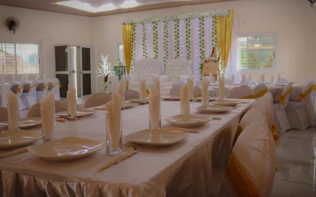 Paloma Guest House & Restaurant