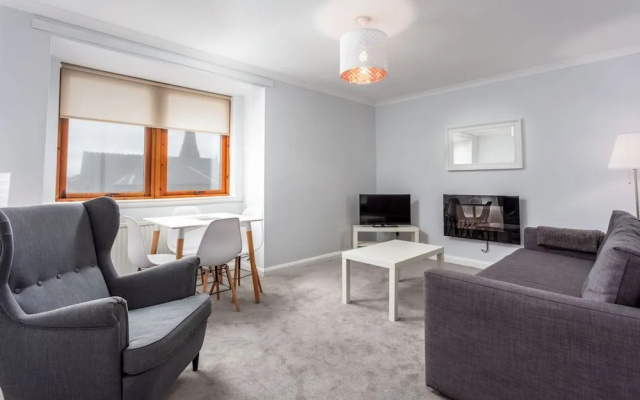 Prestwick Central - Donnini Apartment
