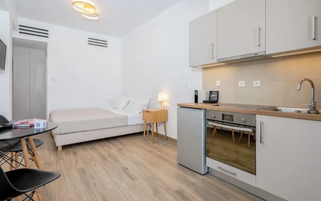Apeiron Blue Perissa Apartments