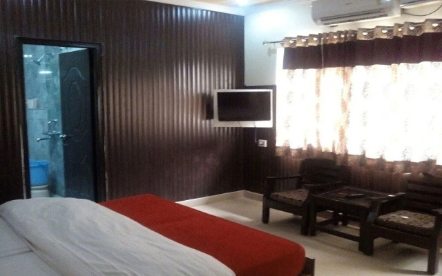 Hotel Leisure Palace