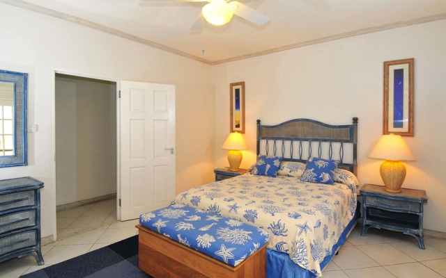 Leith Court Beachfront Apartments