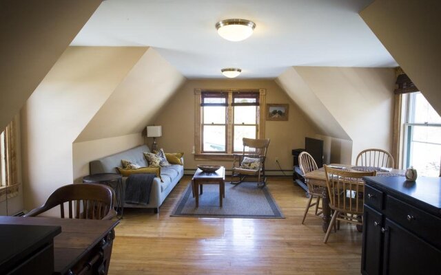 Mt. Philo Inn