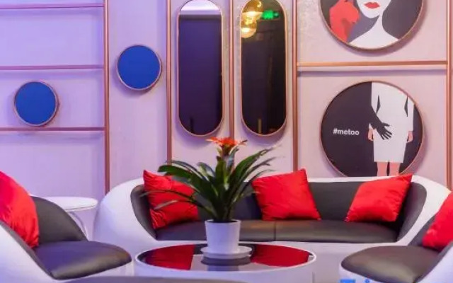 Zhangjiagang Vipshop Fashion Hotel