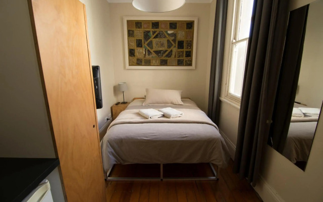 Cambridge Lodge - Hostel