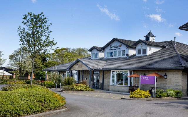 Premier Inn Leeds / Bradford Airport