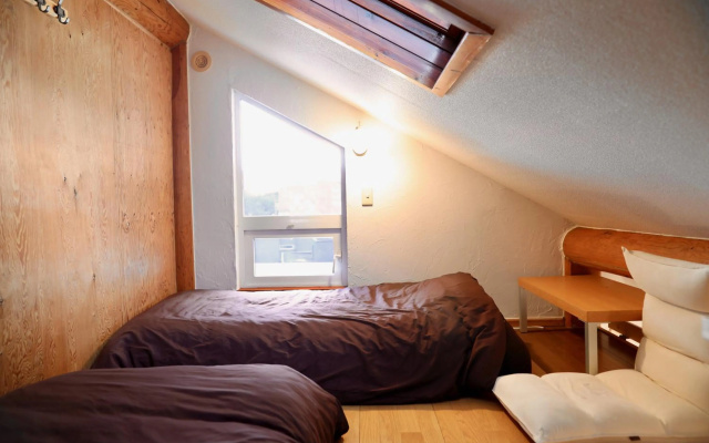 Sapporo Luxury Log House 5Brm max 18ppl free parking – Guest Rooms – Sapporo